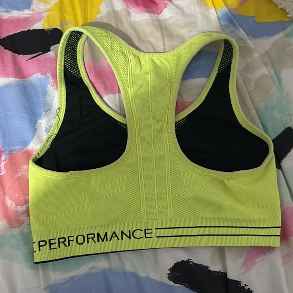 Sports bra - Picture 3 of 3